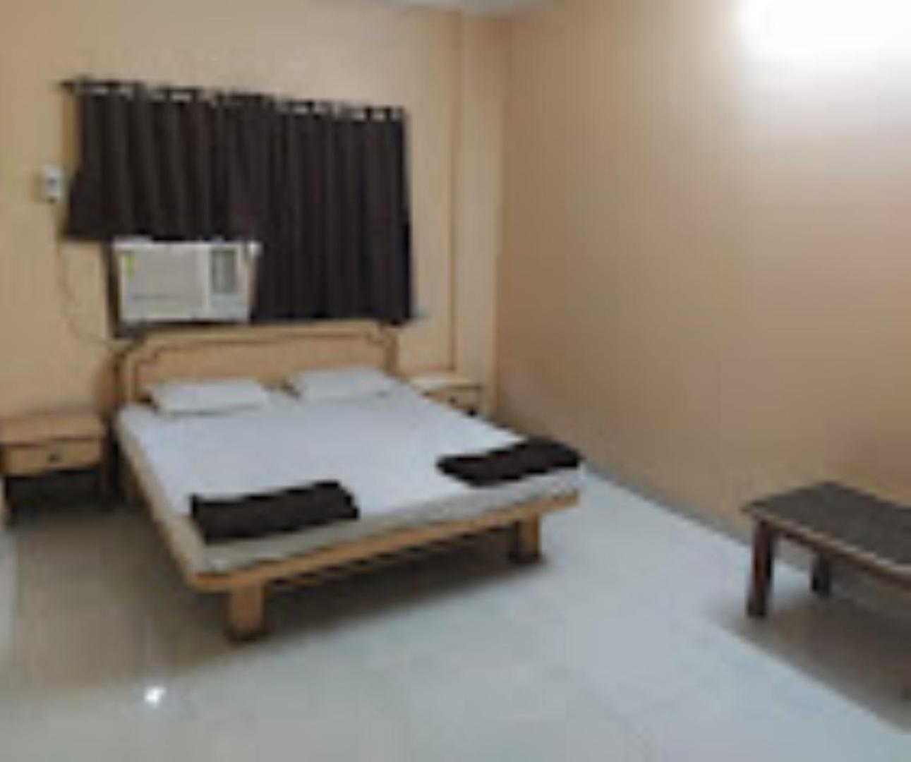 Hotel Pritam Palace , Dhule מראה חיצוני תמונה