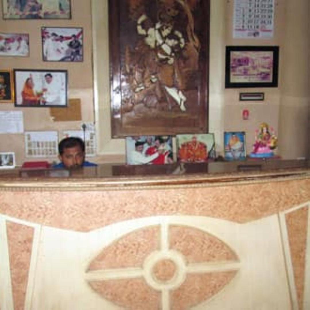 Hotel Pritam Palace , Dhule מראה חיצוני תמונה